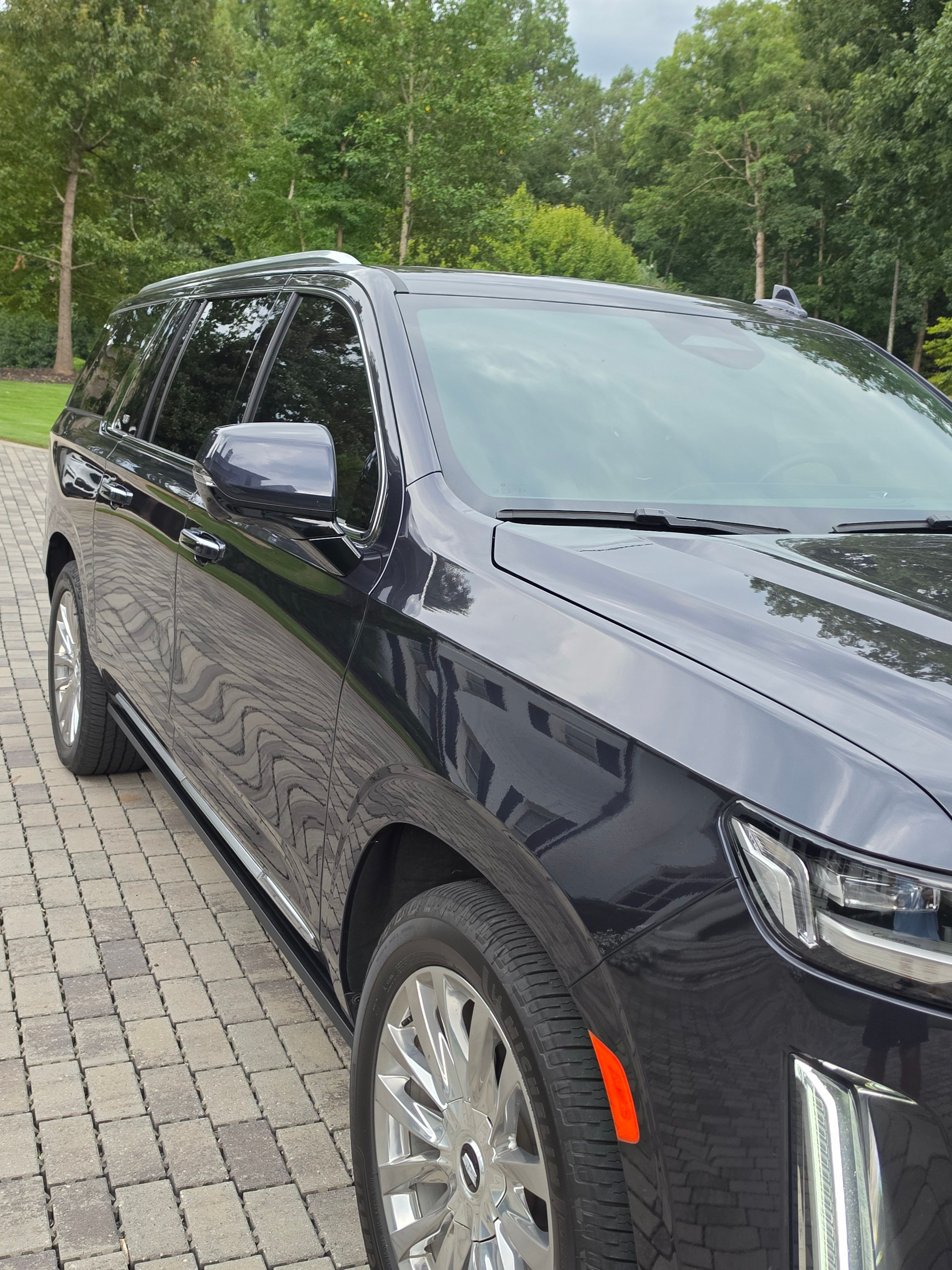 Used 2024 Cadillac Escalade ESV Premium Luxury w/ Performance Package AWD/4WD image 1