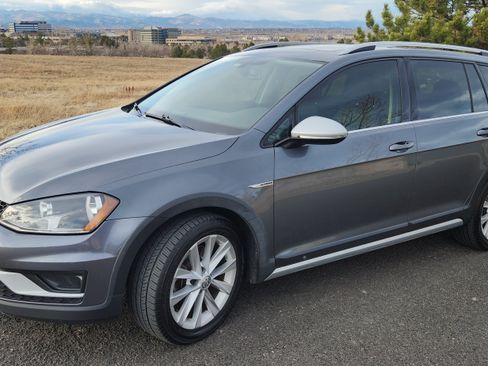Used 2017 Volkswagen Golf Alltrack SE image 13