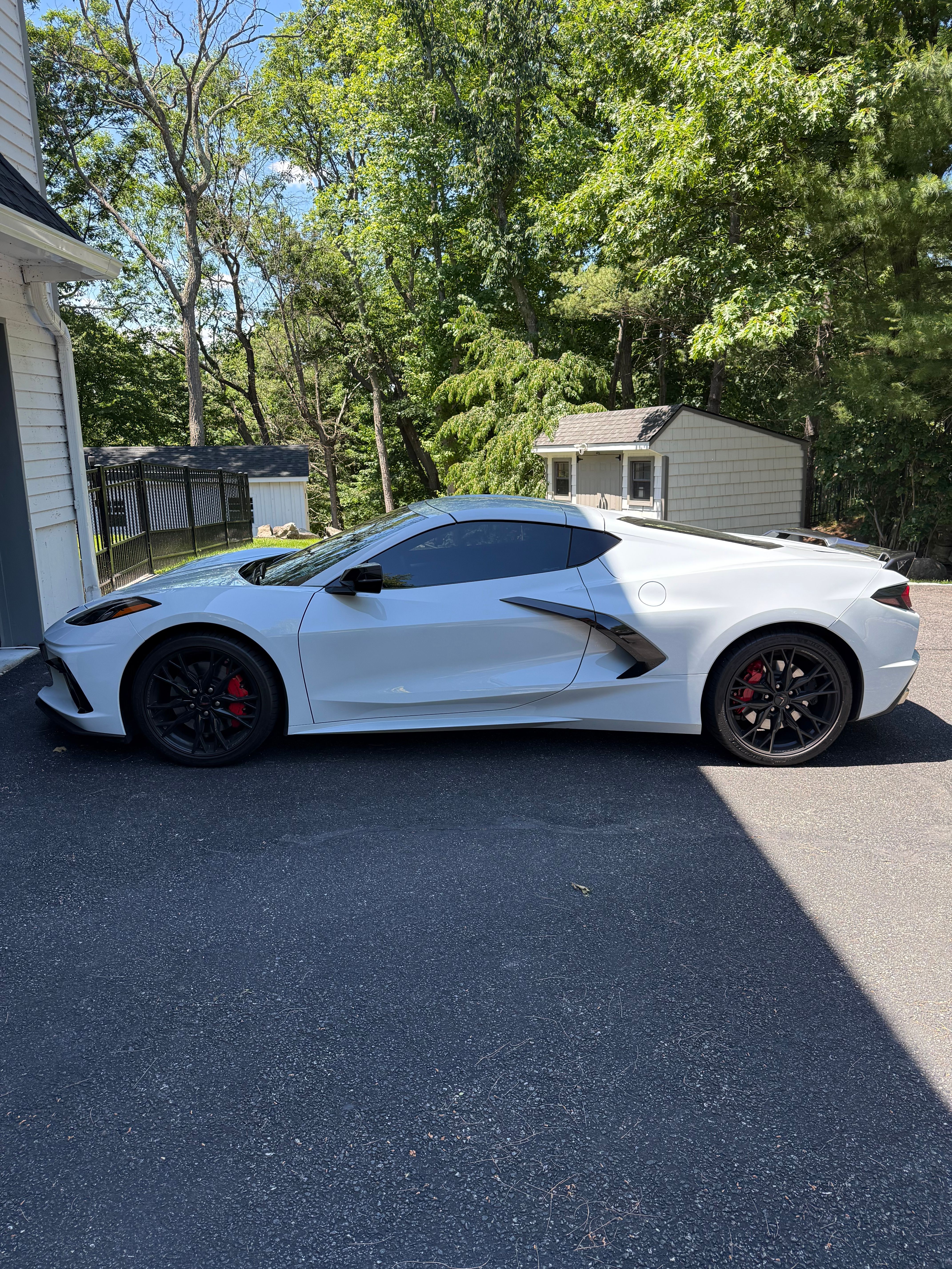 Used 2024 Chevrolet Corvette Stingray Preferred Cpe w/ Z51 Performance Package RWD image 4