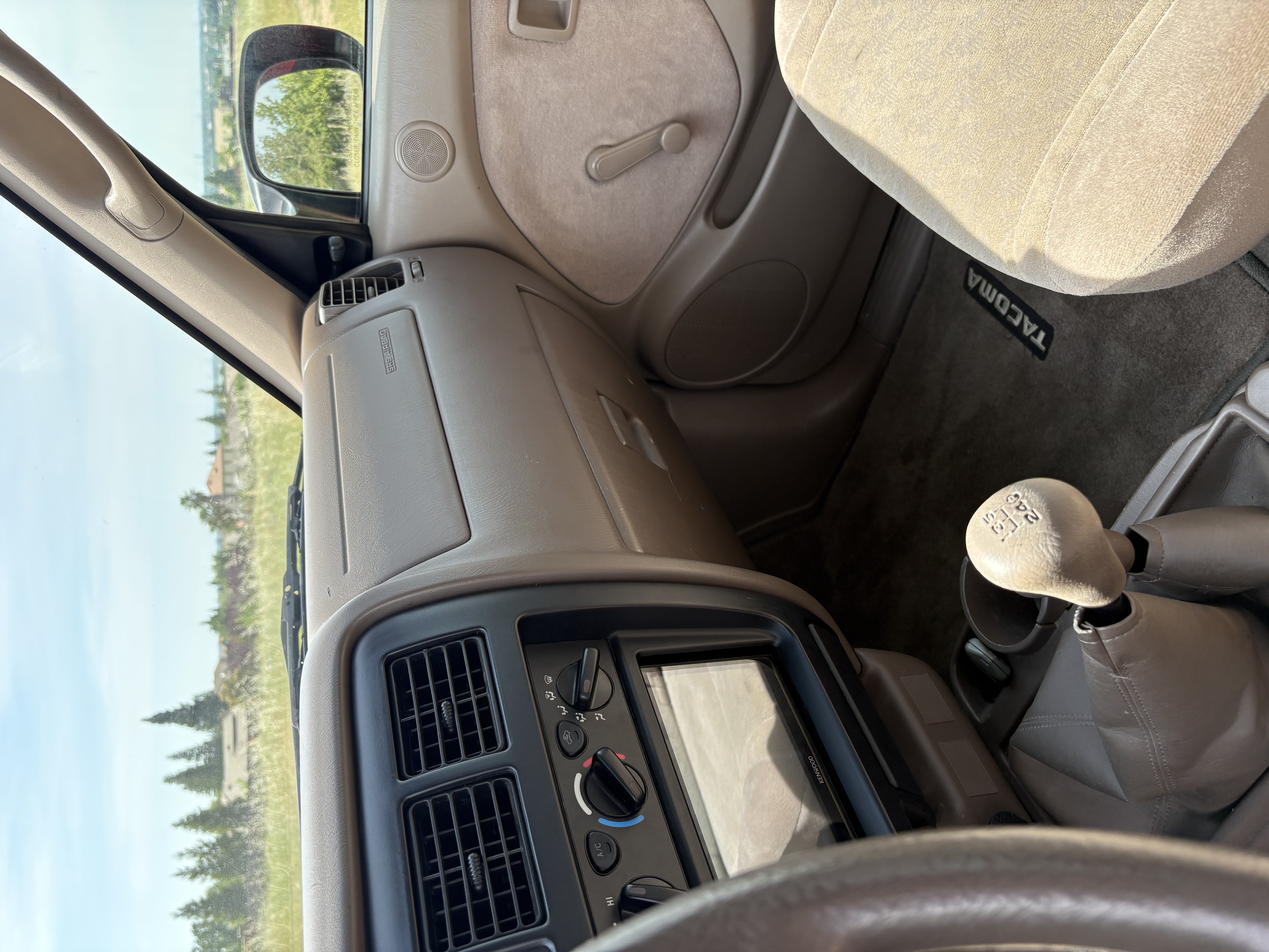 Used 2004 Toyota Tacoma 4x4 Xtracab image 14