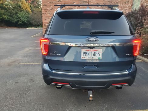 Used 2018 Ford Explorer Limited image 6