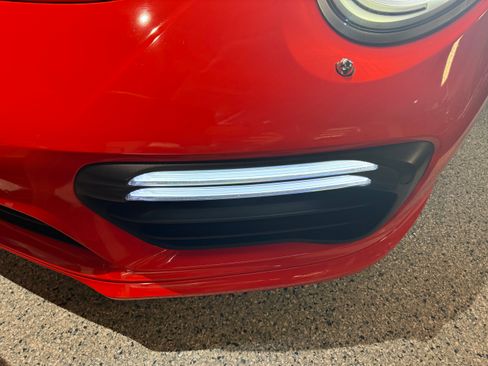 Used 2017 Porsche 911 Turbo S image 25