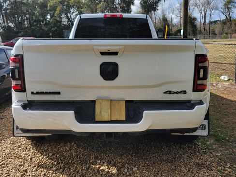 Used 2020 RAM 3500 Laramie w/ Night Edition image 11