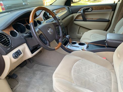 Used 2012 Buick Enclave FWD image 5