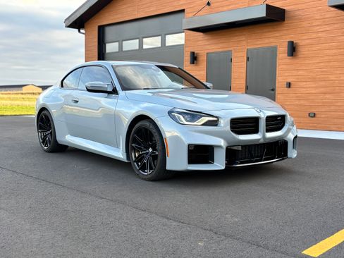 Used 2024 BMW M2 w/ Lighting Package image 10