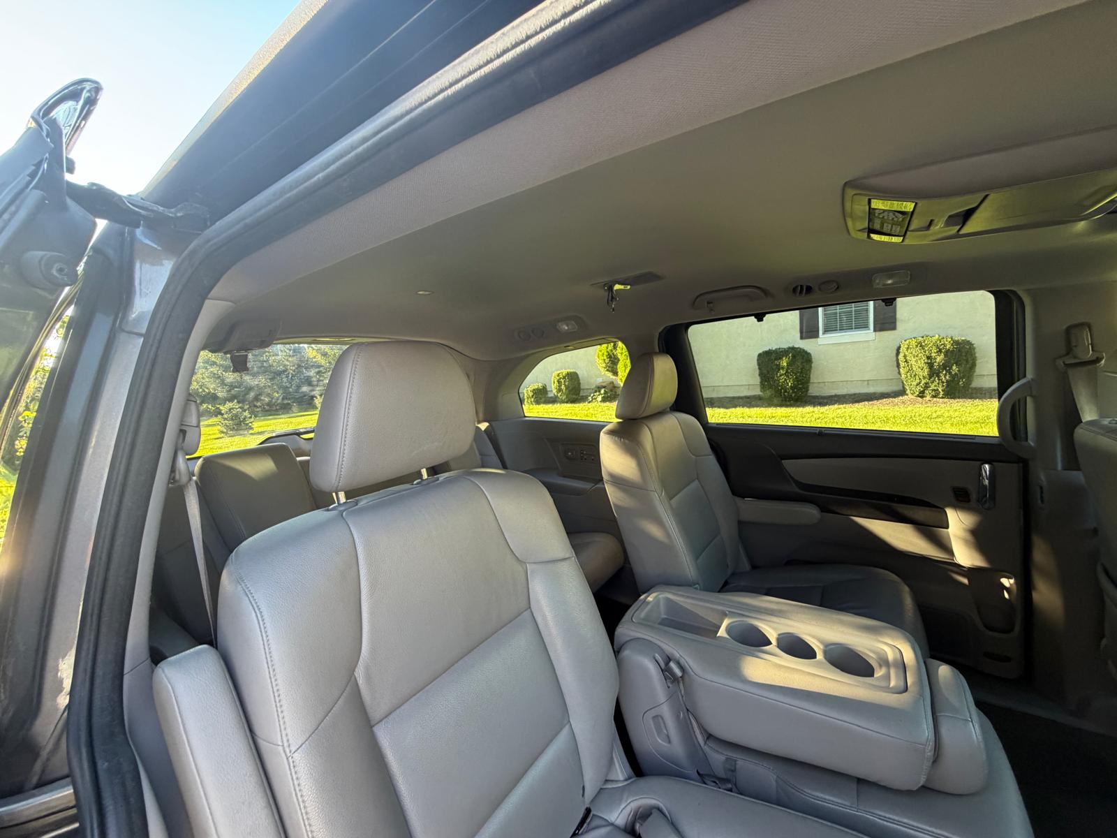 Used 2014 Honda Odyssey EX-L image 2