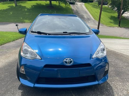 Used 2013 Toyota Prius C Two FWD image 13