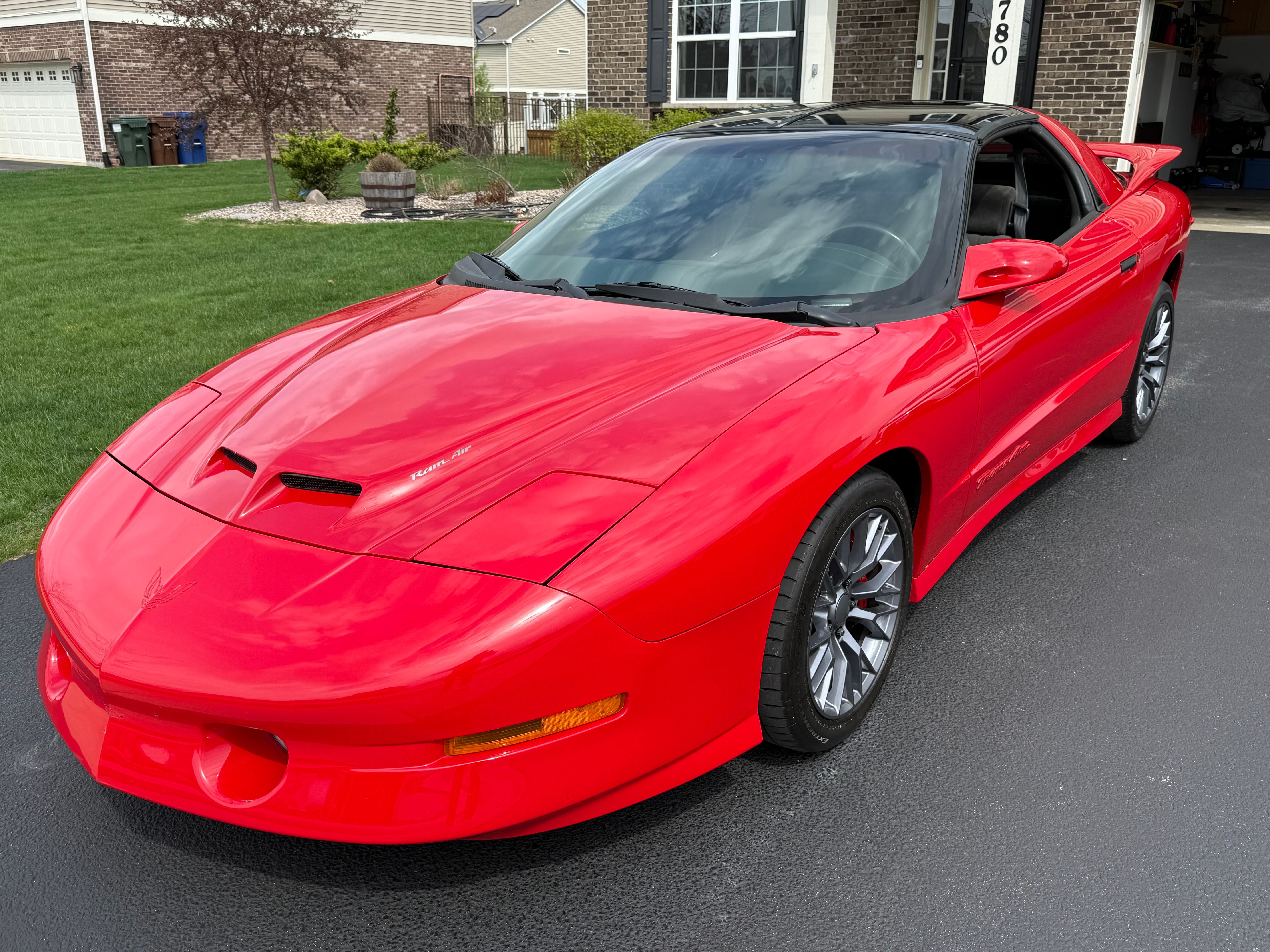 Used 1996 Pontiac Firebird Trans Am RWD image 1