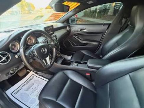 Used 2014 Mercedes-Benz CLA 250 4MATIC image 5