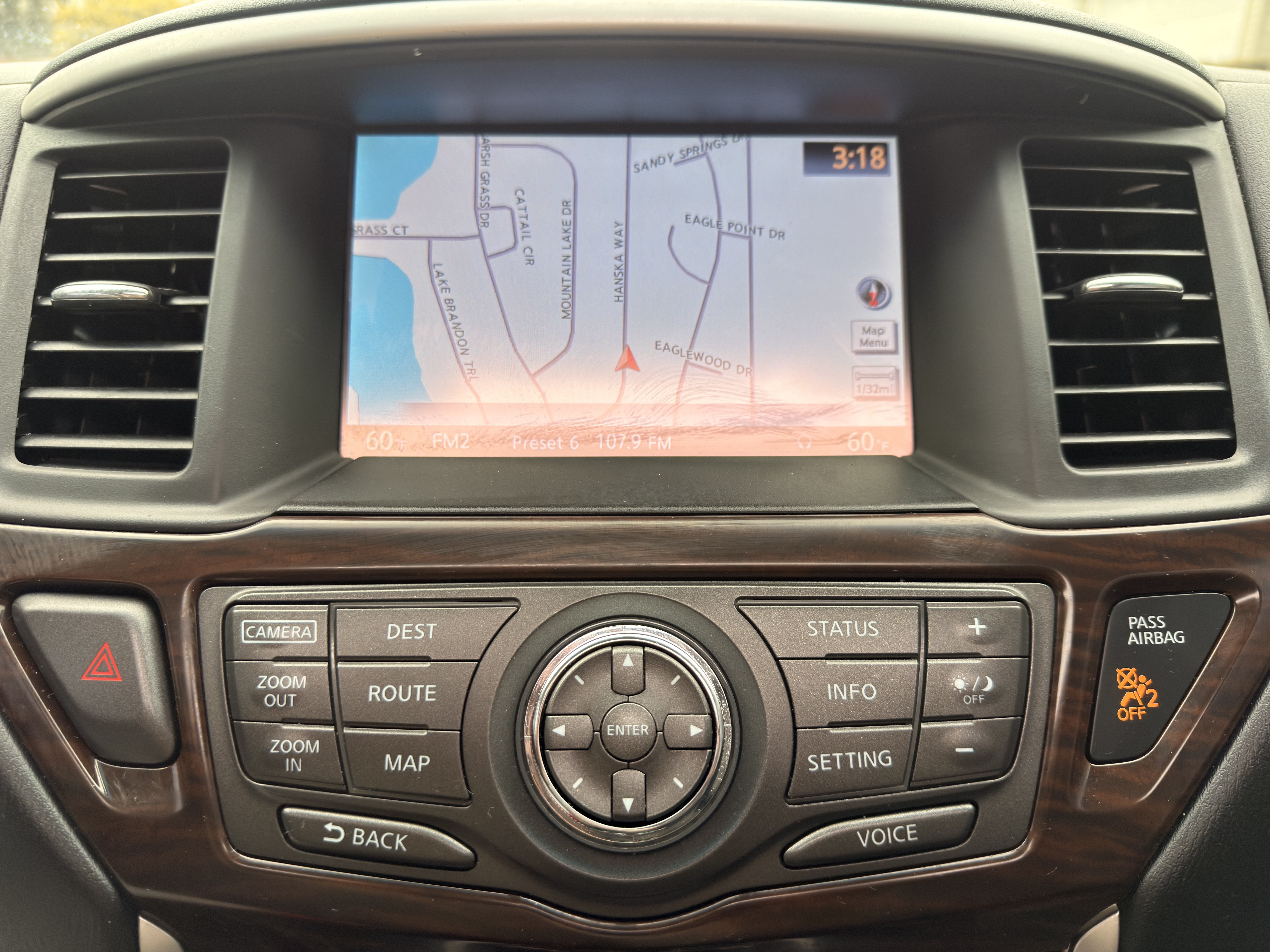 Used 2014 Nissan Pathfinder Platinum w/ Platinum Premium Package FWD image 12