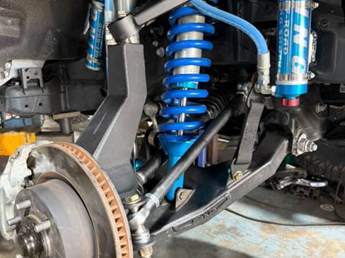 Used 2024 Toyota Tacoma TRD Off-Road w/ TRD Off Road Premium Package image 5