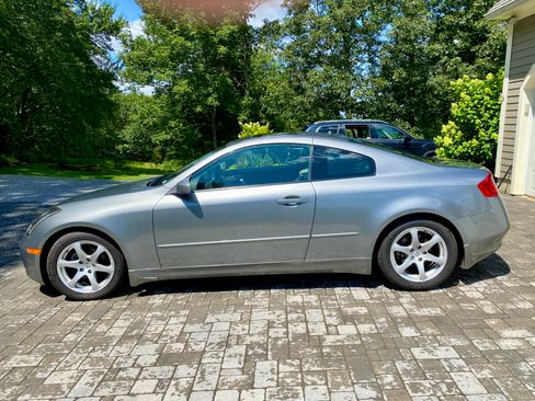 Used 2004 INFINITI G35 Coupe w/ Premium Pkg image 4