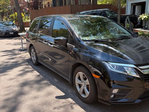 Used 2018 Honda Odyssey EX-L image 4