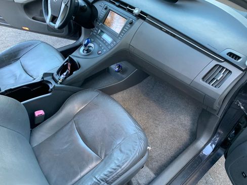 Used 2010 Toyota Prius Two image 8