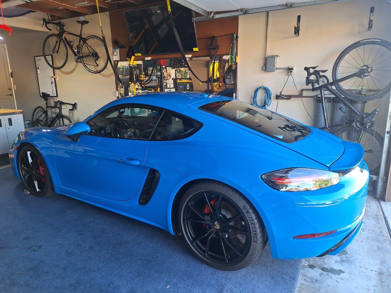 Used 2025 Porsche 718 Cayman S RWD image 14