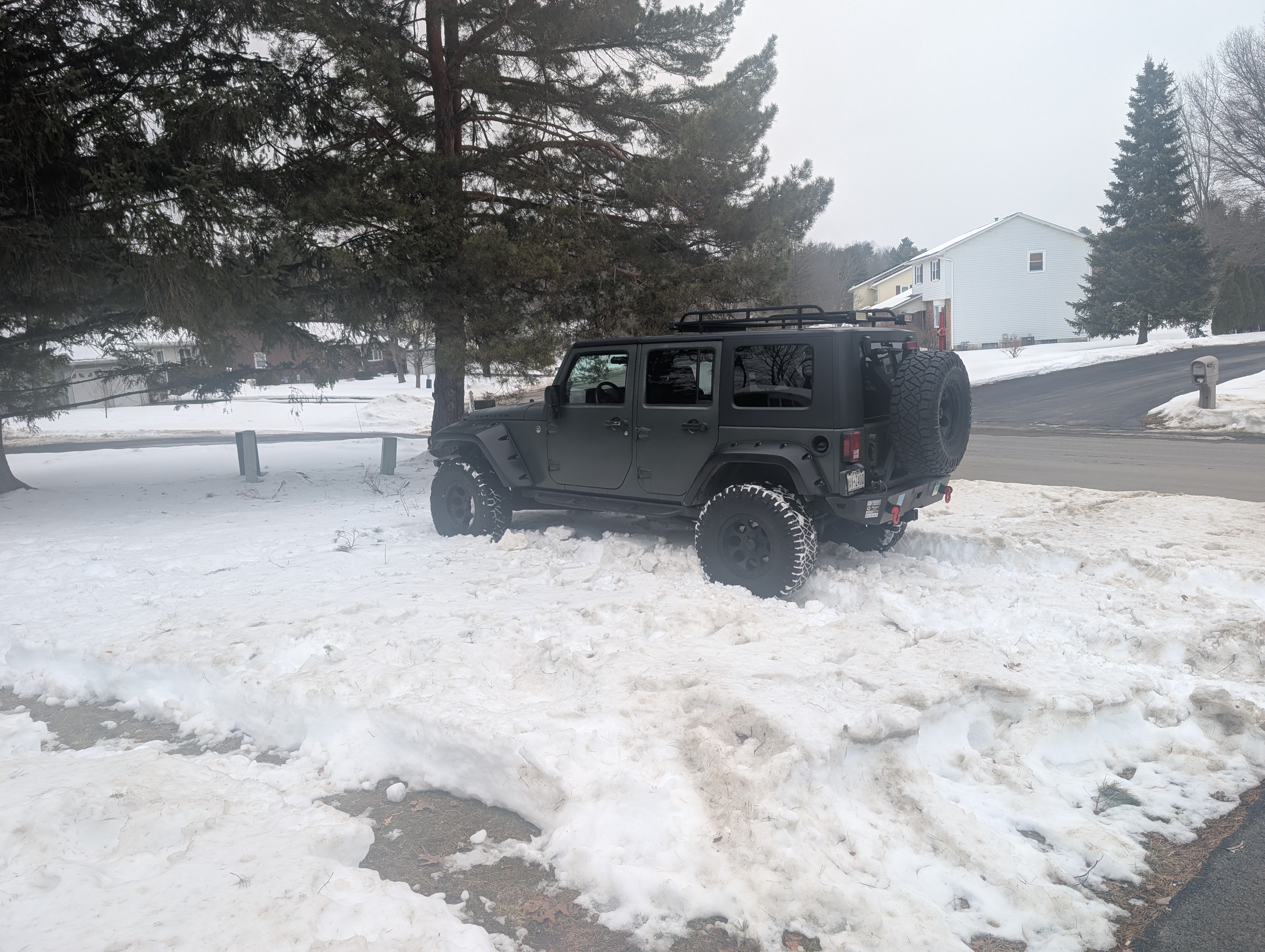 Used 2008 Jeep Wrangler Unlimited Rubicon w/ PWR Convenience Group AWD/4WD image 2