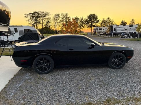 Used 2022 Dodge Challenger SXT w/ Blacktop Package RWD image 10