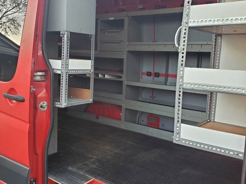 Used 2011 Mercedes-Benz Sprinter 2500 image 14