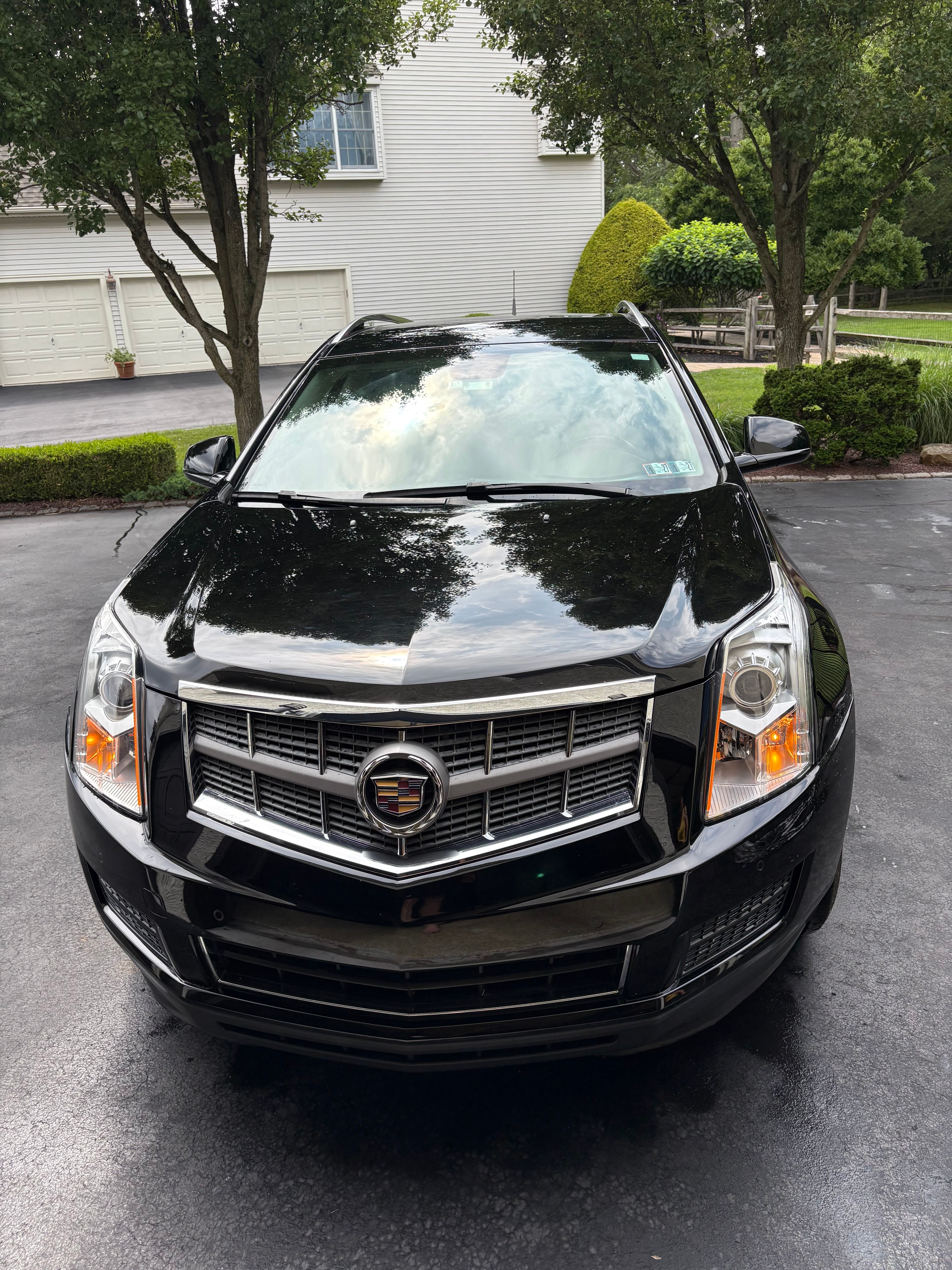 Used 2012 Cadillac SRX Luxury AWD/4WD image 4