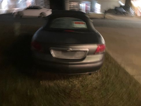 Used 2005 Chrysler Sebring Touring image 12