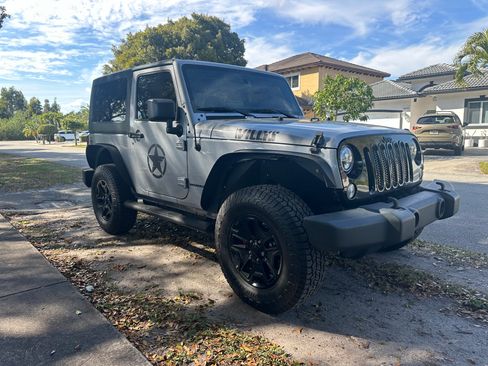 Used 2015 Jeep Wrangler Sport image 5