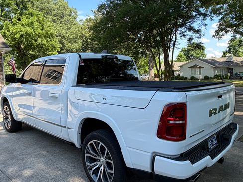 Used 2025 RAM 1500 Tungsten AWD/4WD image 11