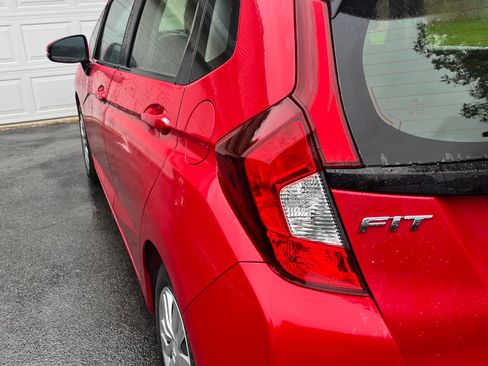 Used 2017 Honda Fit LX image 5