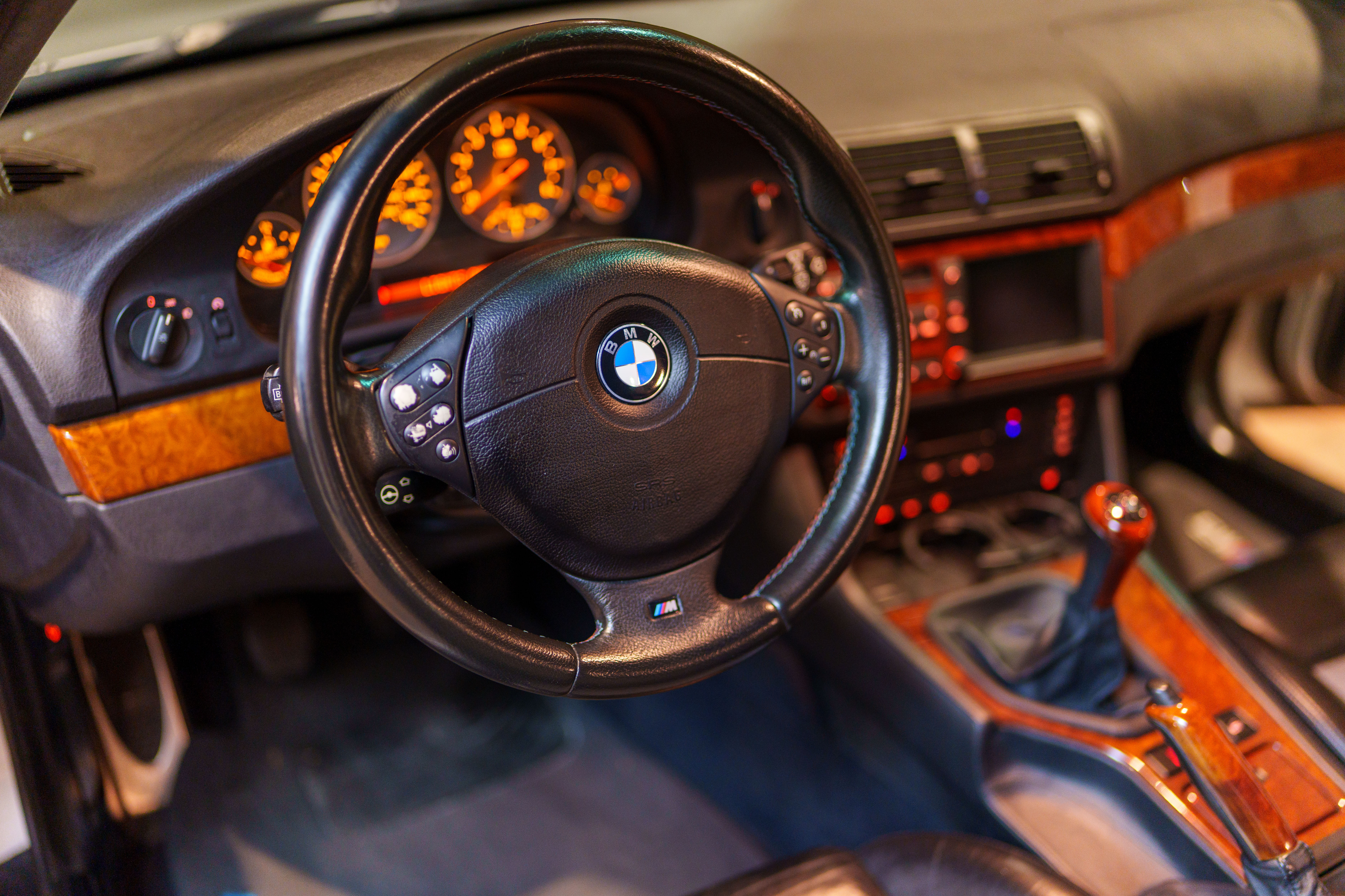 Used 2000 BMW M5 RWD image 12