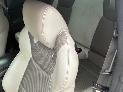 Used 2013 Hyundai Genesis 2.0T image 6