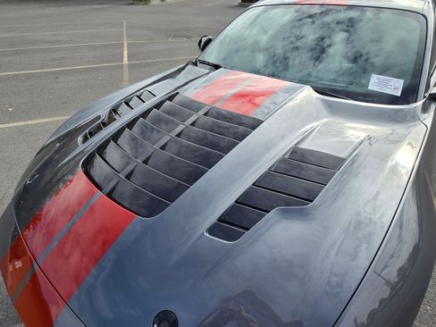 Used 2021 Ford Mustang Shelby GT500 w/ Carbon Fiber Track Pack image 18