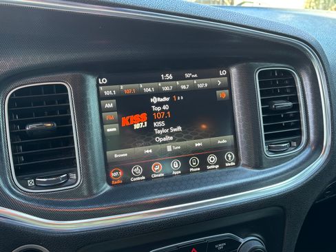 Used 2018 Dodge Charger SXT Plus RWD image 8