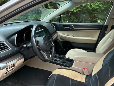 Used 2018 Subaru Legacy 3.6R Limited AWD/4WD image 5
