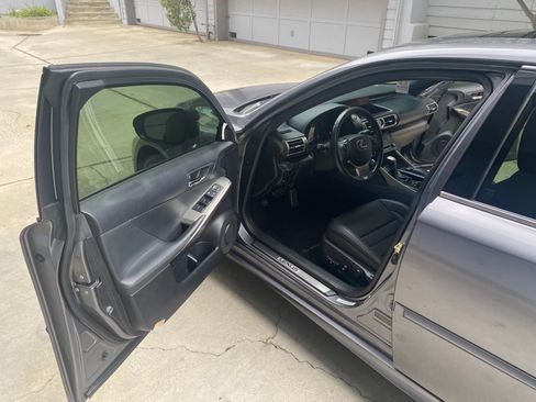 Used 2014 Lexus IS 350 w/ F Sport Package RWD image 13