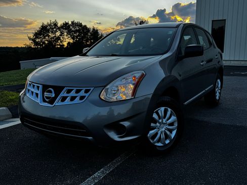 Used 2013 Nissan Rogue S FWD image 8