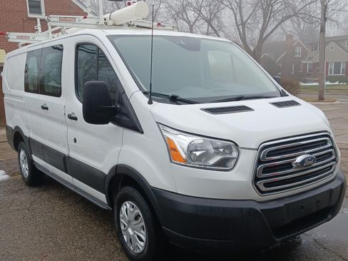 Used 2017 Ford Transit 250 130 Low Roof w/ Exterior Upgrade Package image 10