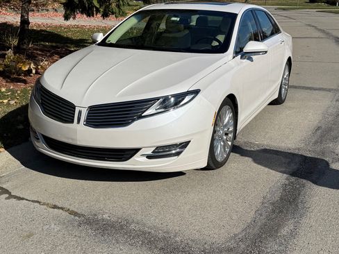 Used 2015 Lincoln MKZ AWD w/ Equipment Group 102A Reserve image 13
