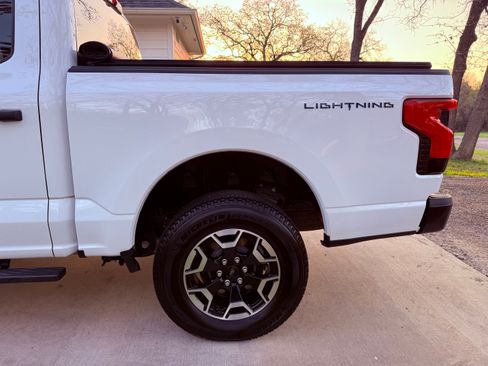 Used 2022 Ford F150 Lightning Pro w/ Tow Technology Package image 10