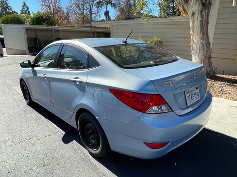 Used 2014 Hyundai Accent GLS image 6