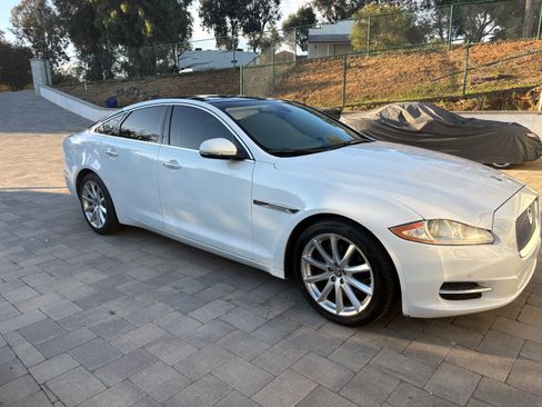 Used 2012 Jaguar XJ RWD image 1