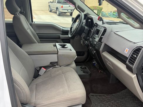 Used 2017 Ford F150 XLT AWD/4WD image 10