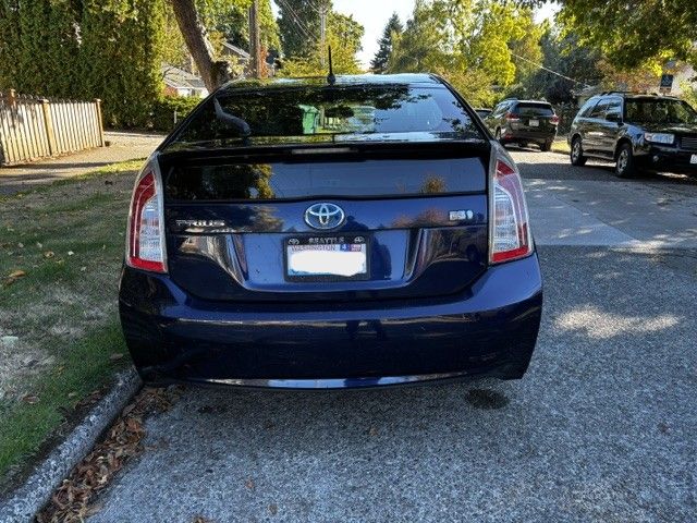 Used 2012 Toyota Prius Two FWD image 8