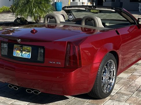 Used 2005 Cadillac XLR Convertible 2D image 11