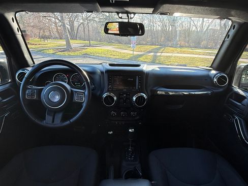 Used 2017 Jeep Wrangler Unlimited Sport w/ Quick Order Package 24S image 18