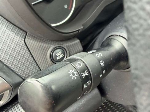 Used 2020 Subaru Forester Limited image 18