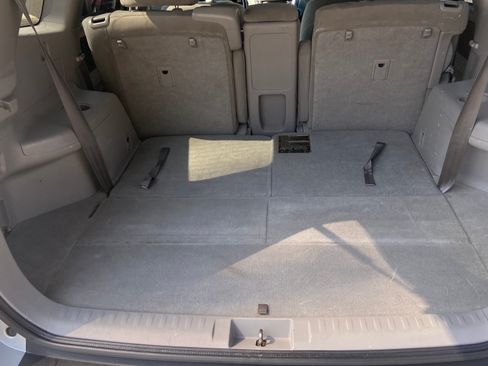 Used 2013 Toyota Highlander Plus FWD image 9