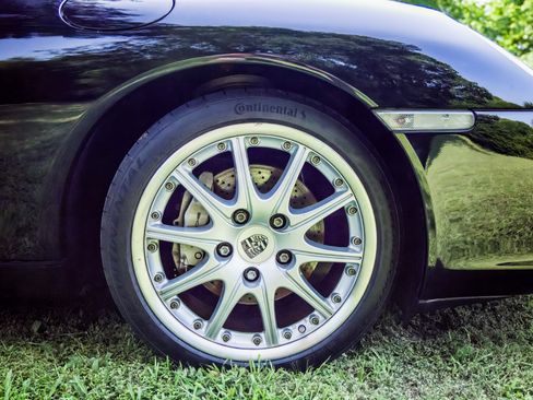 Used 2003 Porsche 911 Carrera 4 image 11