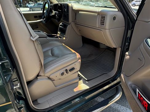 Used 2003 Chevrolet Silverado 2500 LT RWD image 2