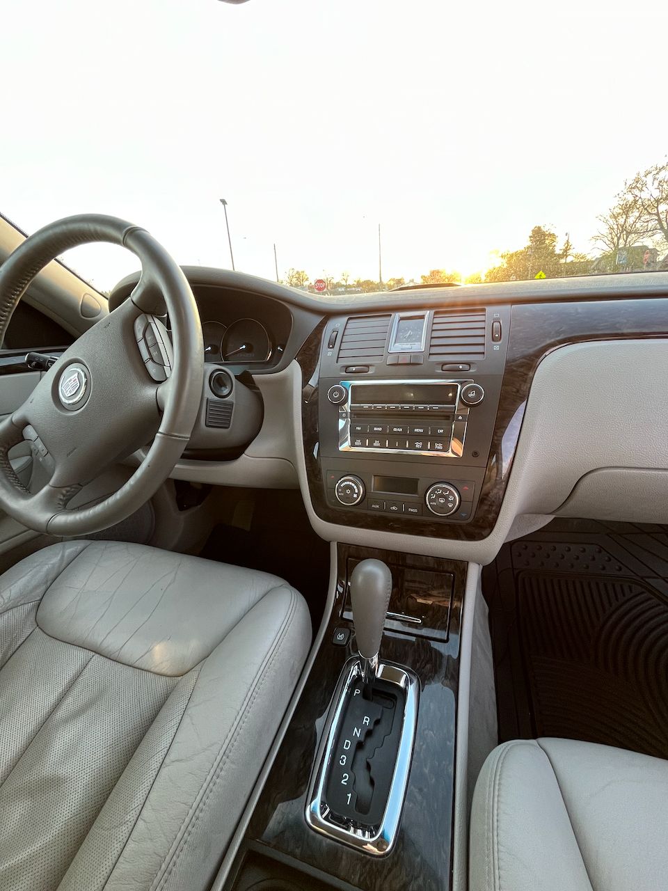 Used 2008 Cadillac DTS FWD image 13