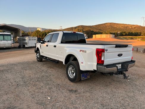 Used 2019 Ford F350 XL w/ STX Appearance Package AWD/4WD image 2