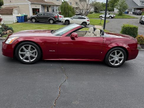 Used 2006 Cadillac XLR RWD image 5